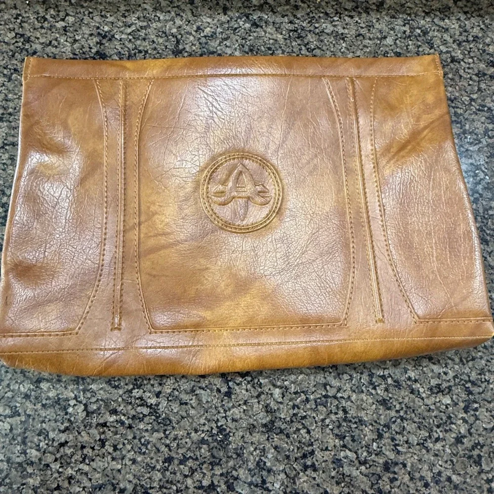 Vintage 1975 American Tourister Tan Faux Leather Document Clutch Bag Japan Made